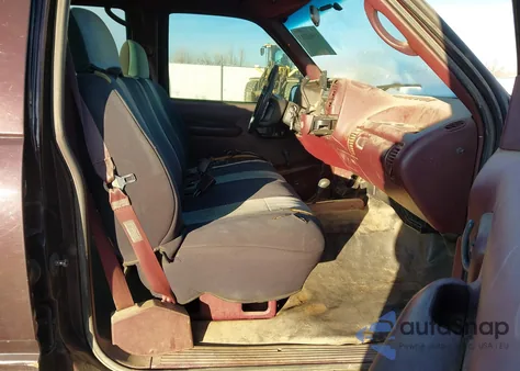 1996 GMC Suburban K1500 z USA, uszkodzony, nr VIN 3GKFK16R0TG519330